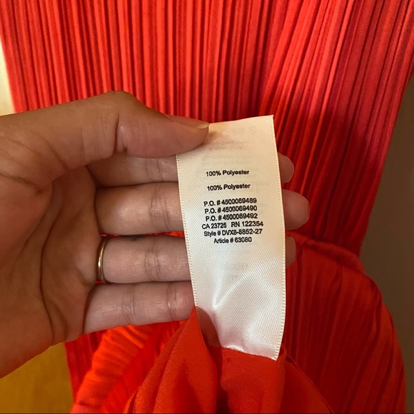 Aritzia little moon red pleated raphia midi dress - Picture 6 of 9